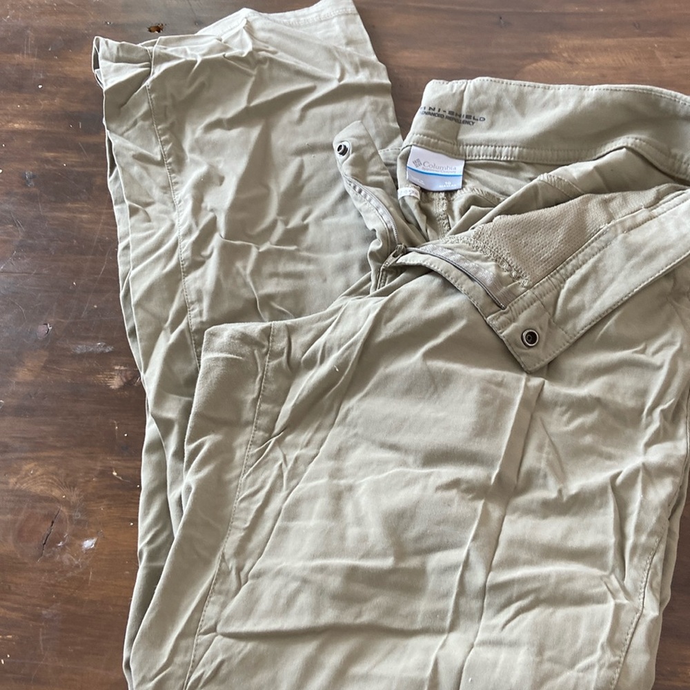 Columbia hiking pants khaki size 10